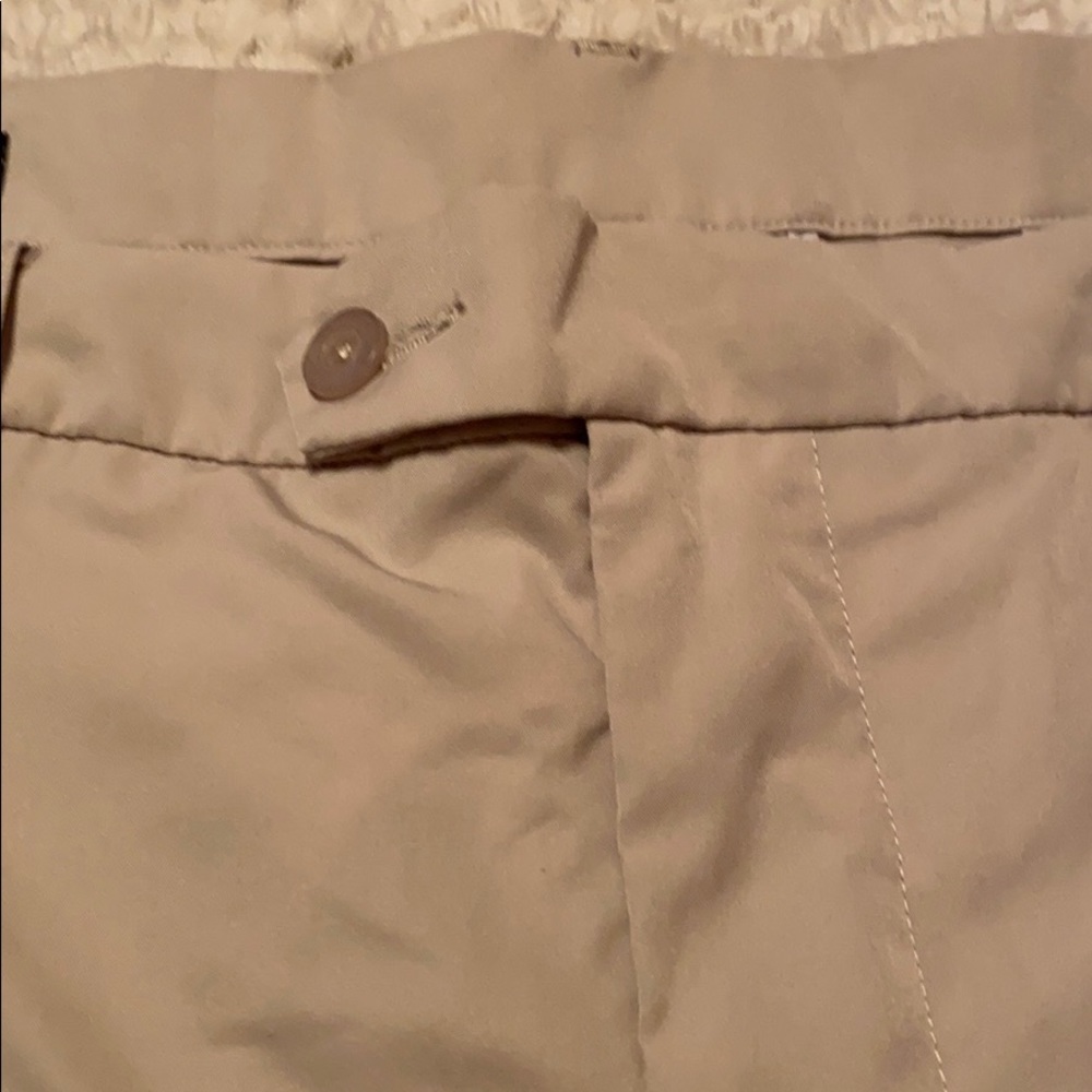 Monterey Club Shorts Size 40